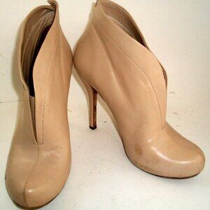 Barneys New York Eggshell Pink Leather High Heel Slip-On Platform Boots 9.5M GW